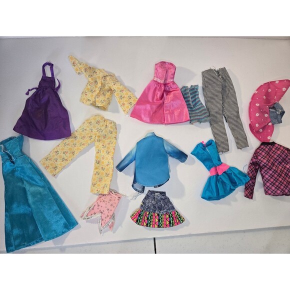 Lot of DAMAGED Doll Clothes Barbie Ken Skipper Holes Missing Straps - Picture 6 of 6